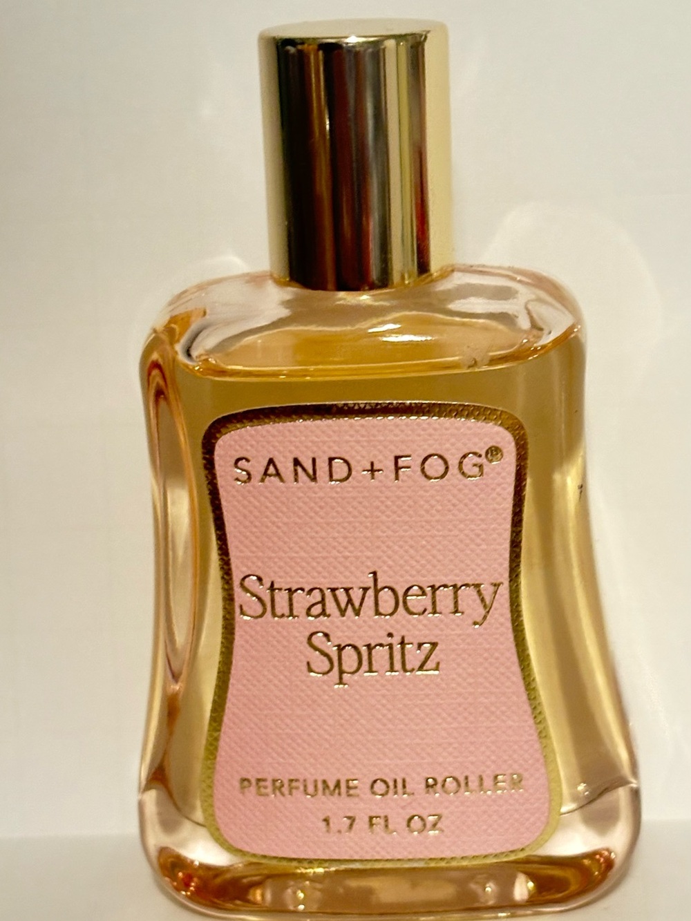 SAND+FOG Strawberry Spritz Perfume Oil Roller - New